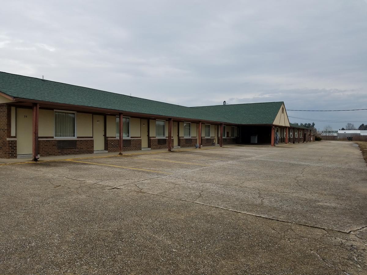 Midwest Inn Paoli Eksteriør billede
