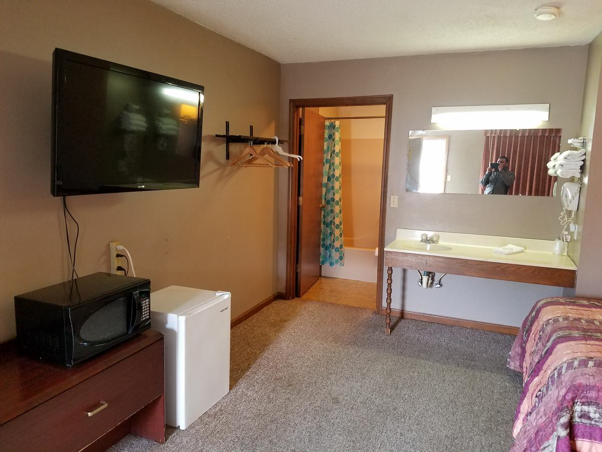 Midwest Inn Paoli Eksteriør billede